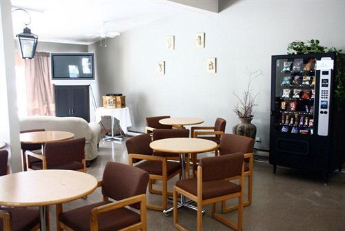 Super 8 By Wyndham 3*